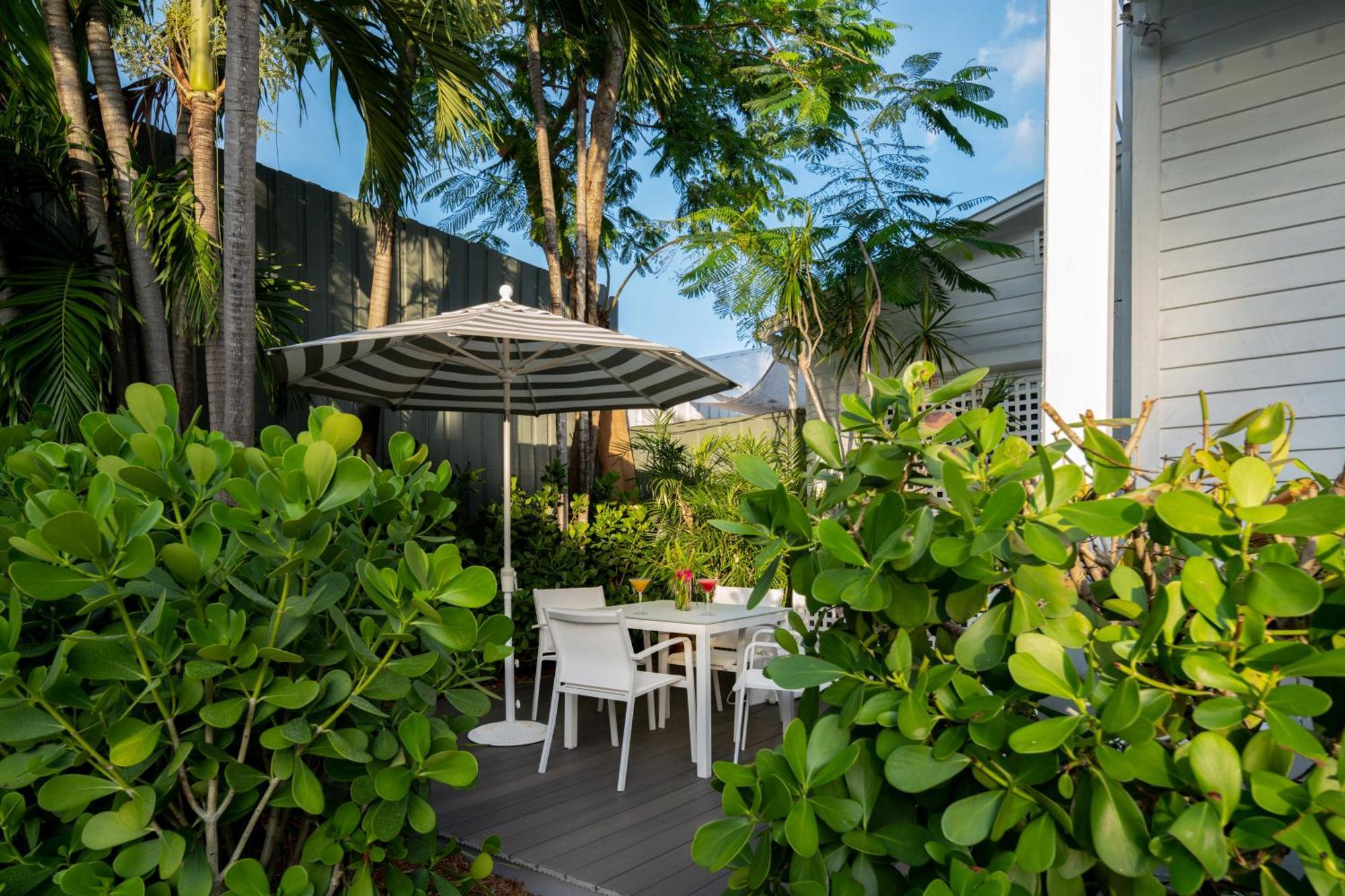 Alexander'S Guesthouse-Adult Exclusive, Lgbtq Friendly Key West Rum bild